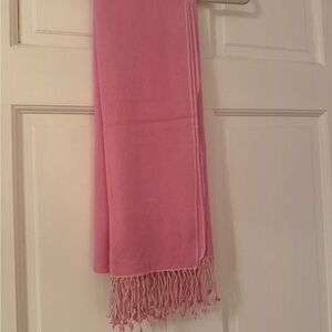 Pink Fringed shawl ( 70% pashmina 30% Silk) New!